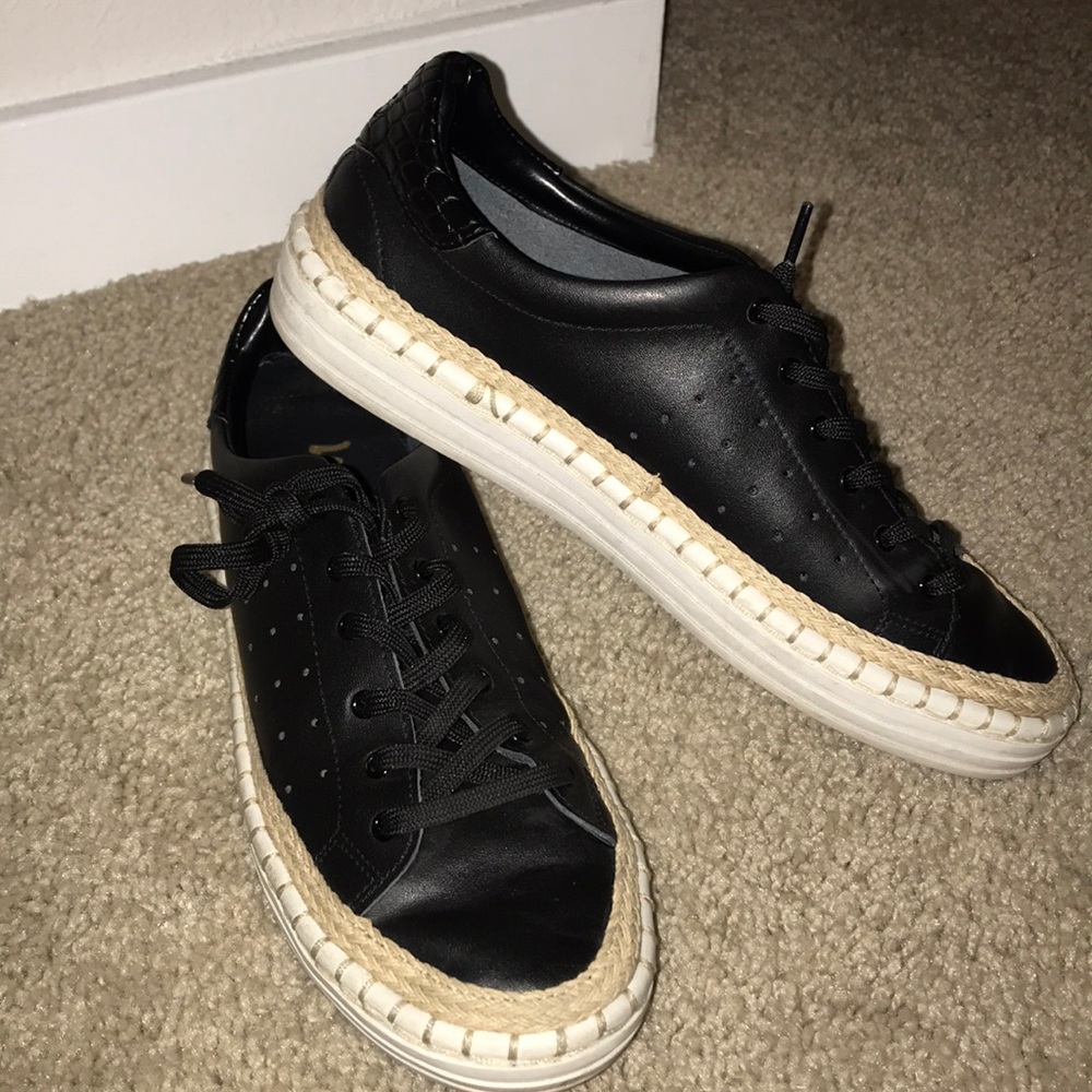 NWOT Sam Edelman black leather sneaker